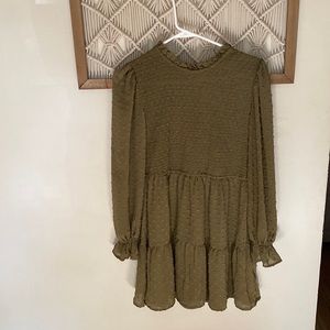 Cute, olive green boho top